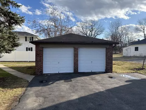 206 Fairview Ave, Chicopee, MA 01013 photo 7