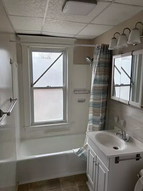 206 Fairview Ave, Chicopee, MA 01013 photo 16