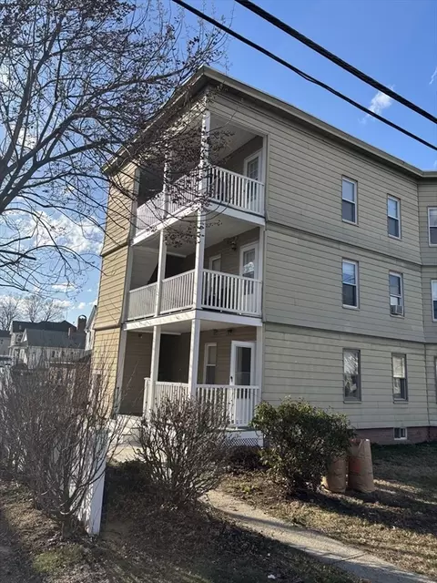 206 Fairview Ave, Chicopee, MA 01013 photo 4