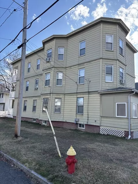 206 Fairview Ave, Chicopee, MA 01013 photo 3