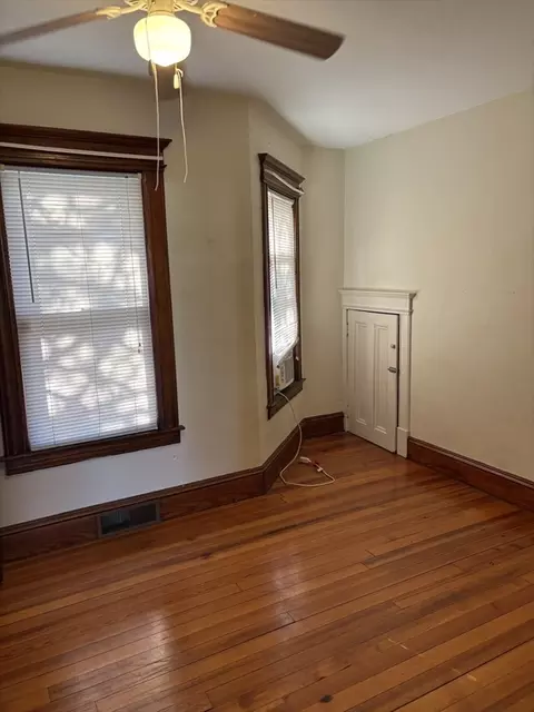 206 Fairview Ave, Chicopee, MA 01013 photo 11