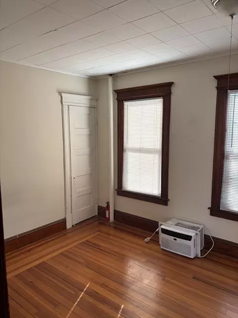 206 Fairview Ave, Chicopee, MA 01013 photo 14
