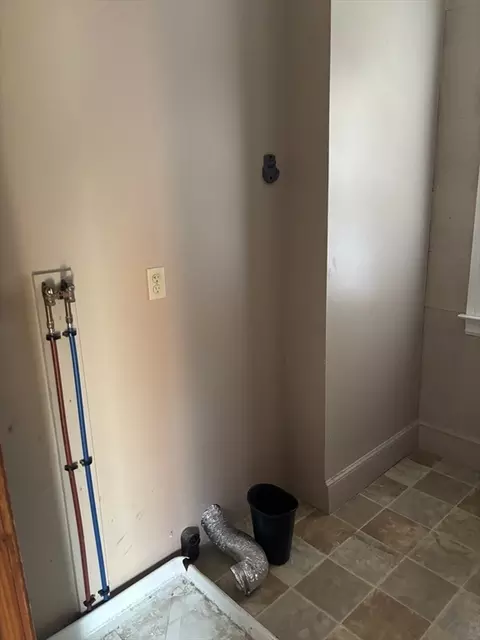 206 Fairview Ave, Chicopee, MA 01013 photo 19