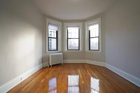 1576 Commonwealth #9, Boston, MA 02215