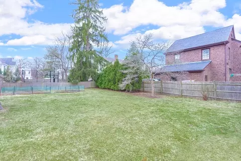 Exterior - 25 Bradford St, Needham, MA 02492 photo 7 of 8