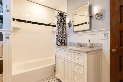 Bath - 25 Bradford St, Needham, MA 02492 photo 2 of 3