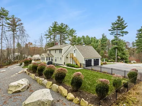 Exterior - 16 Forest Park Dr, Mendon, MA 01756 photo 3 of 7