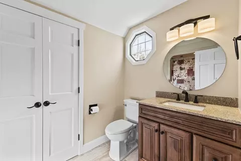 Bath - 16 Forest Park Dr, Mendon, MA 01756 photo 5 of 5