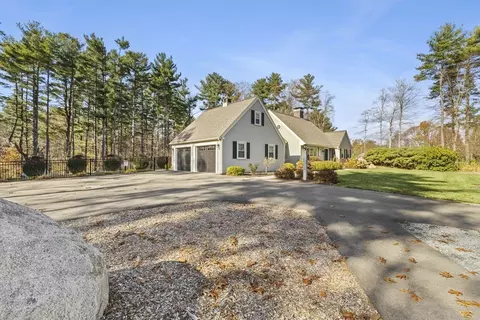 Exterior - 16 Forest Park Dr, Mendon, MA 01756 photo 7 of 7