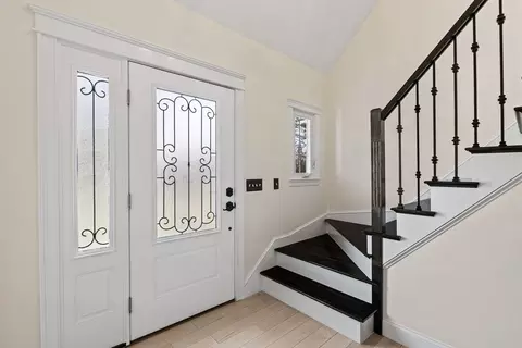 Entry Way - 16 Forest Park Dr, Mendon, MA 01756 photo 1 of 1