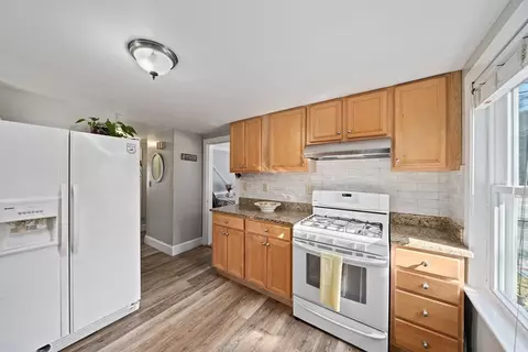 445 Plain St, Marshfield, MA 02050 photo 5