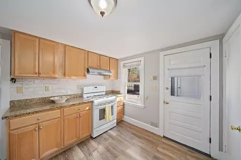 445 Plain St, Marshfield, MA 02050 photo 6