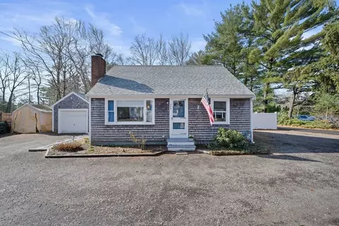 445 Plain St, Marshfield, MA 02050 photo 3