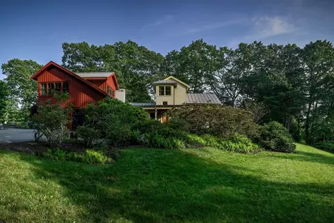 39 Sandy Pond Rd, Lincoln, MA 01773