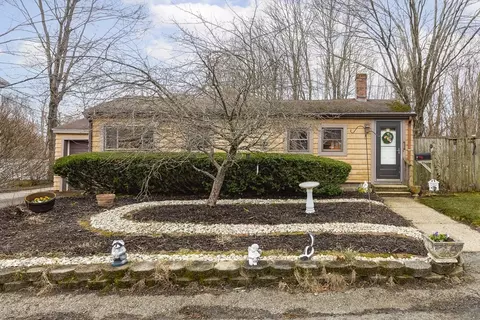 21 Erie Ave, Newburyport, MA 01950