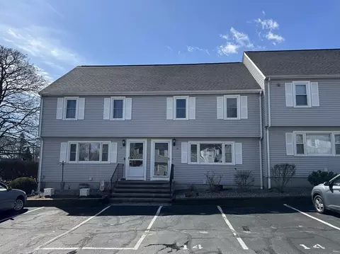 70 Broadway #14, North Attleboro, MA 02760