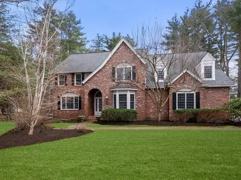 12 Thornberry Ln, Sudbury, MA 01776