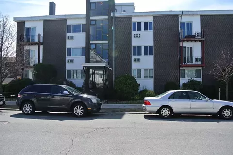 101 Waite St #A7, Malden, MA 02148