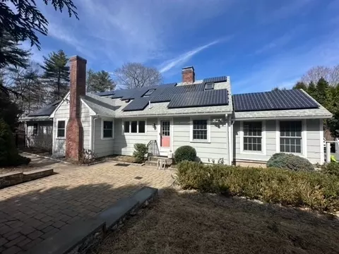 Exterior - 2 Forest St, Dover, MA 02030 photo 6 of 6
