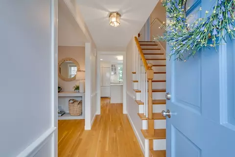 Entry Way - 20 Dunbarton Rd, Needham, MA 02492 photo 1 of 3