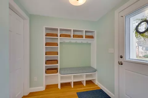 Entry Way - 20 Dunbarton Rd, Needham, MA 02492 photo 2 of 3