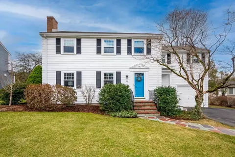 20 Dunbarton Rd, Needham, MA 02492