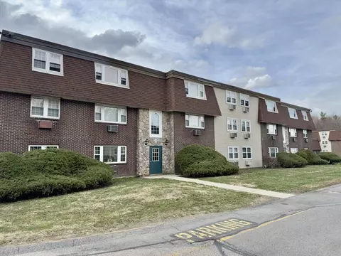 180 Main St #D84, Bridgewater, MA 02324