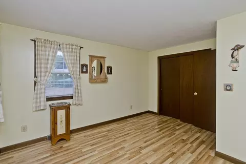 144 Deane St, Chicopee, MA 01020 photo 14
