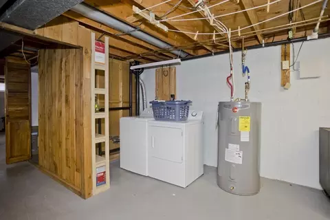 144 Deane St, Chicopee, MA 01020 photo 16