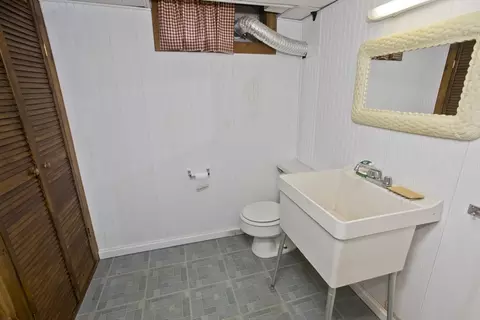 144 Deane St, Chicopee, MA 01020 photo 17