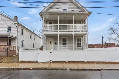 35 N Summer St, Holyoke, MA 01040