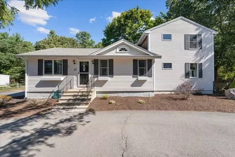 35 Pembroke St, Kingston, MA 02364