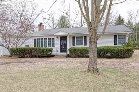 25 Oakview Cir, Medway, MA 02053