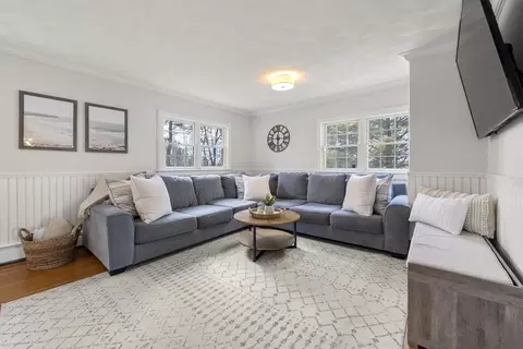 9 Fairview St, Danvers, MA 01923 photo 8
