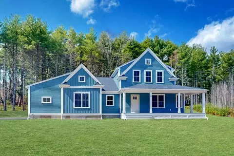 10 Homes Ave, Franklin, MA 02038