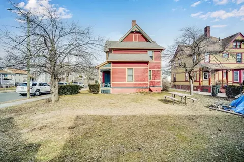 86 Princeton St, Springfield, MA 01109 photo 32