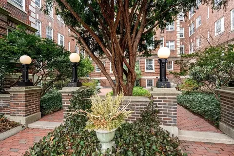 41 Linnaean St #45, Cambridge, MA 02138