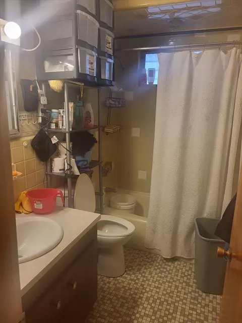 Bath - 9 Partridge Ter, Everett, MA 02149 photo 1 of 3