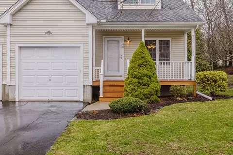 46 Maple Ter #46, Plainville, MA 02762