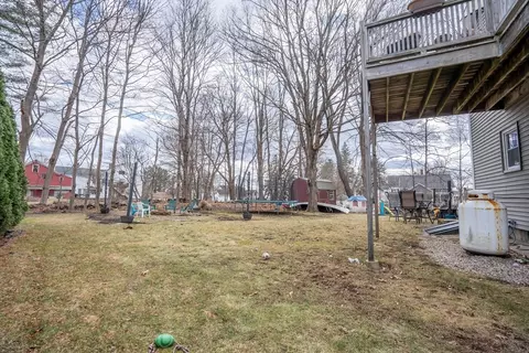 Exterior - 10 Powers St, Spencer, MA 01562 photo 5 of 6