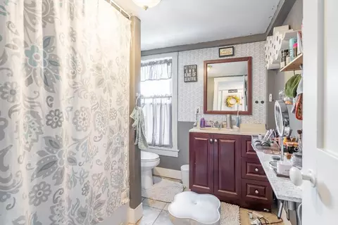 Bath - 10 Powers St, Spencer, MA 01562 photo 1 of 1