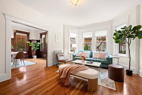 32 Kilsyth Rd UNIT 1, Brookline, MA 02445