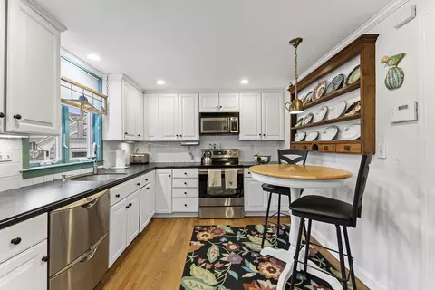 22 Lewis St, Needham, MA 02492 photo 16