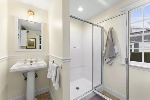 22 Lewis St, Needham, MA 02492 photo 13