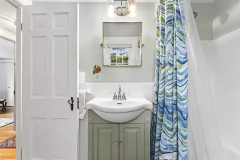 22 Lewis St, Needham, MA 02492 photo 33