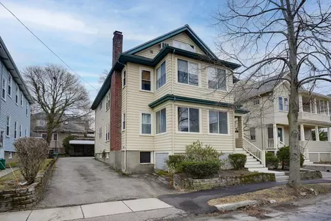 10 Leslie Rd #2, Belmont, MA 02478