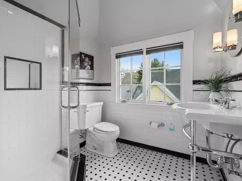 Bath - 4 Middlesex St, Wellesley, MA 02482 photo 1 of 2