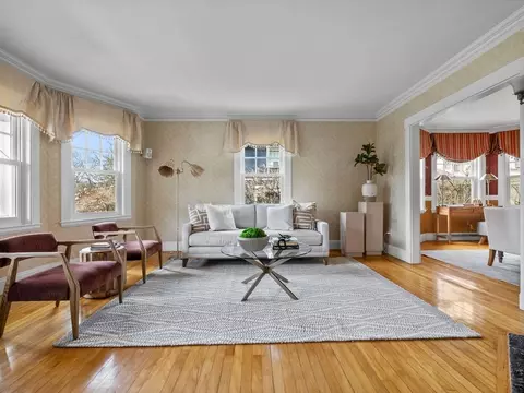 Living - 4 Middlesex St, Wellesley, MA 02482 photo 1 of 4