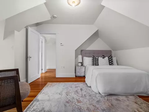 Bedroom - 4 Middlesex St, Wellesley, MA 02482 photo 3 of 3