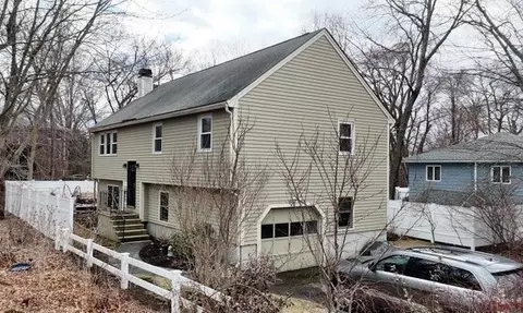 12 Autran Ave, North Andover, MA 01845